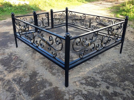 Декоративная кованая ограда для кладбище К22